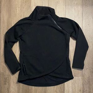 Athletes black sweatshirt with zipper